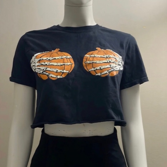 Halloween - Picture 2 of 6